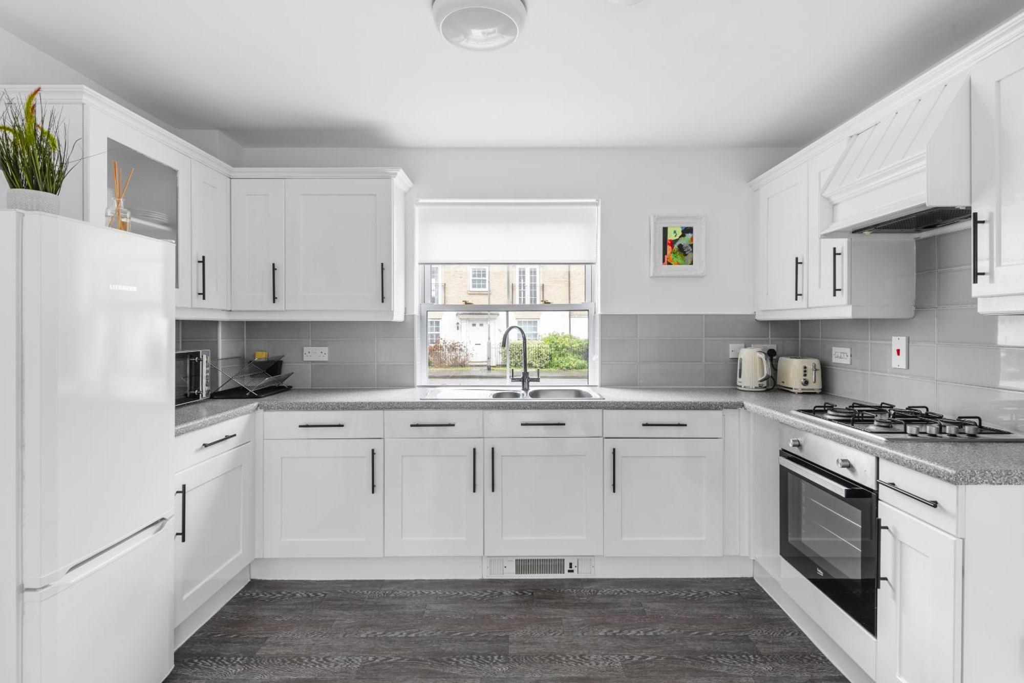 Luxurious 3 Bed House With Free Parking, Close To The Train Station & Town Braintree Exterior photo